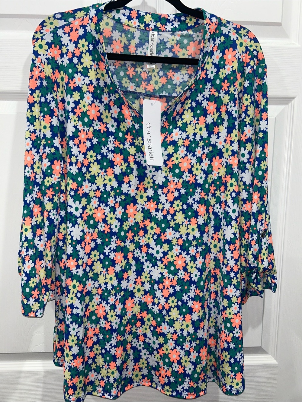 NWT dear Scarlett floral tunic